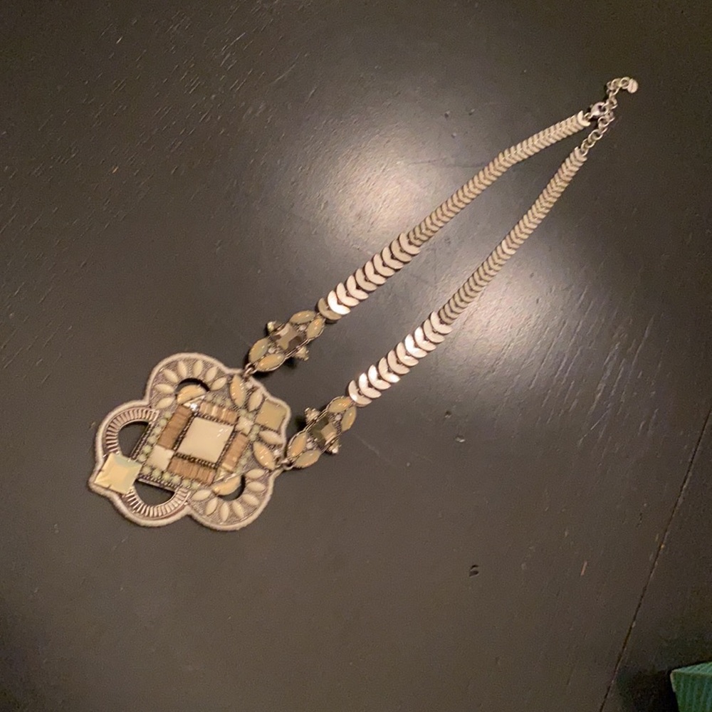 Stella & Dot Kaia Pendant Necklace